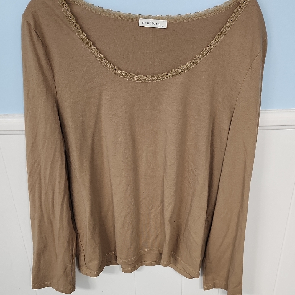 Neuflora Women's Tan Top